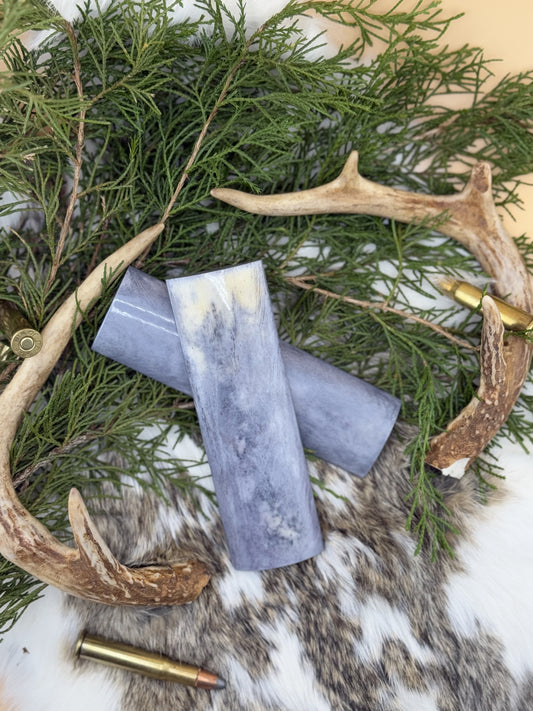 Crafting High-Performance Knives for Outdoor Enthusiasts with Premium Steels and Exotic Handle Materials