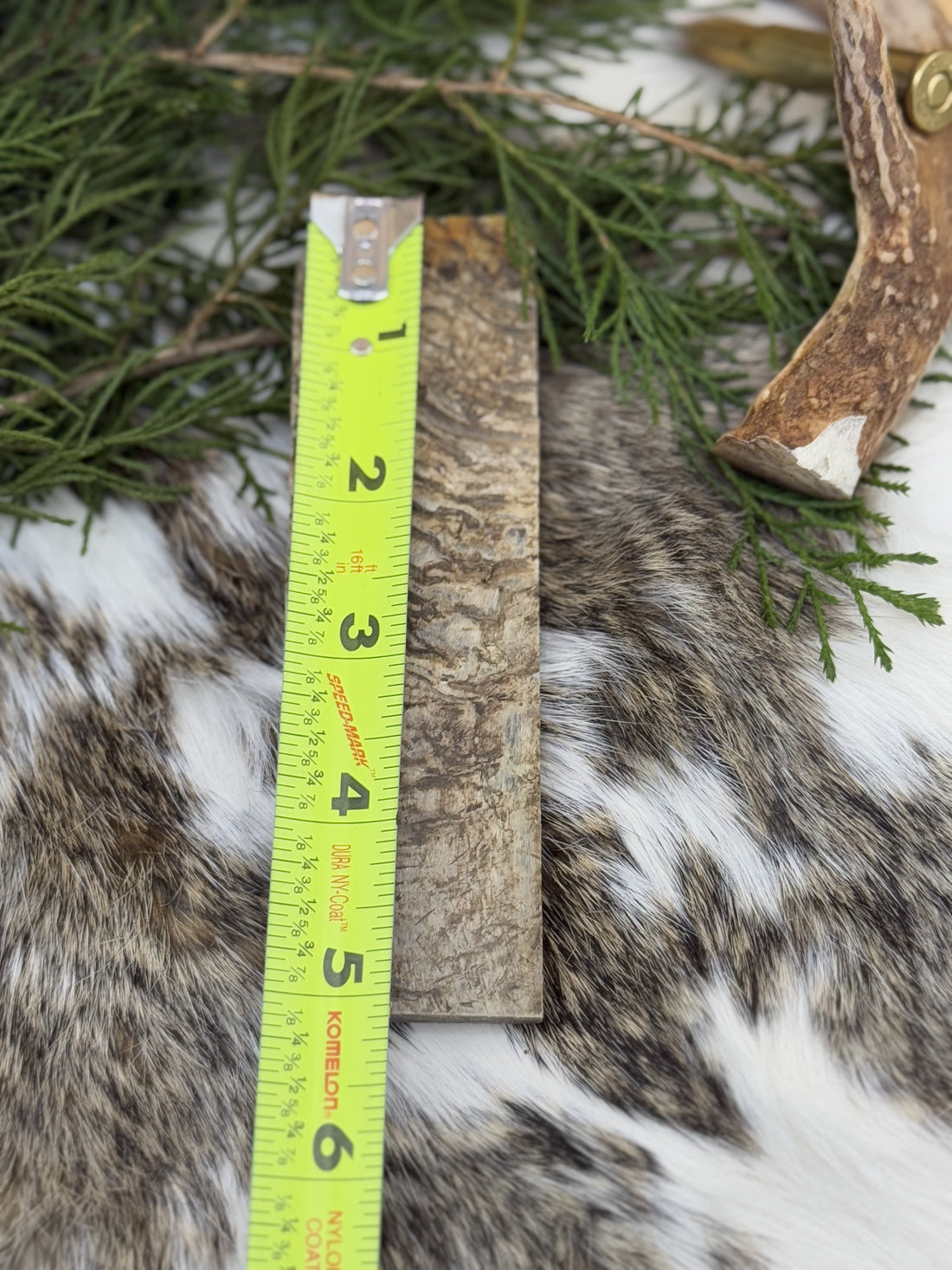 Innovative Knife Making for Diverse Outdoor Applications and Expertise