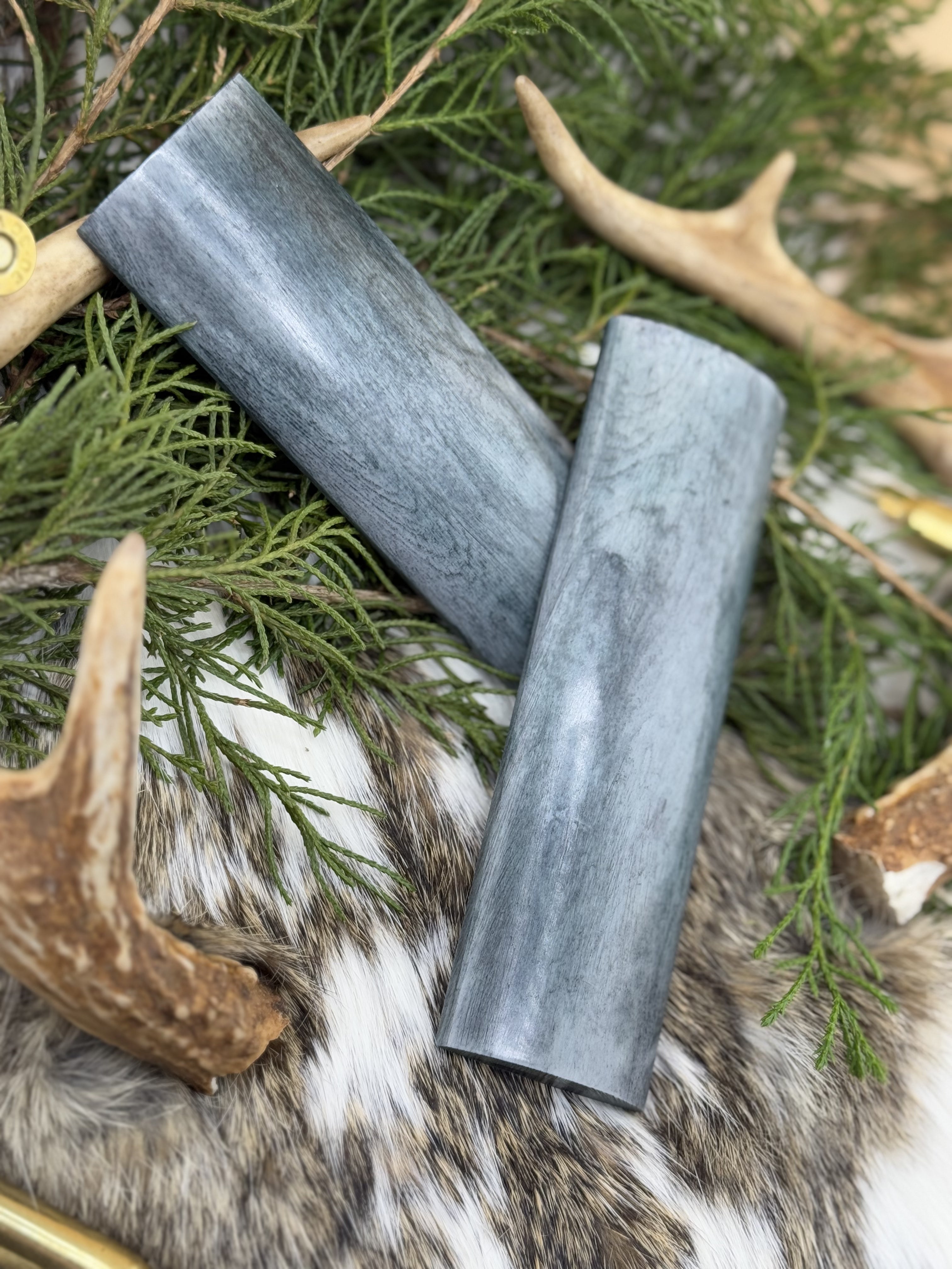 Crafting Versatile Blades with Precision Steel and Premium Handle Materials