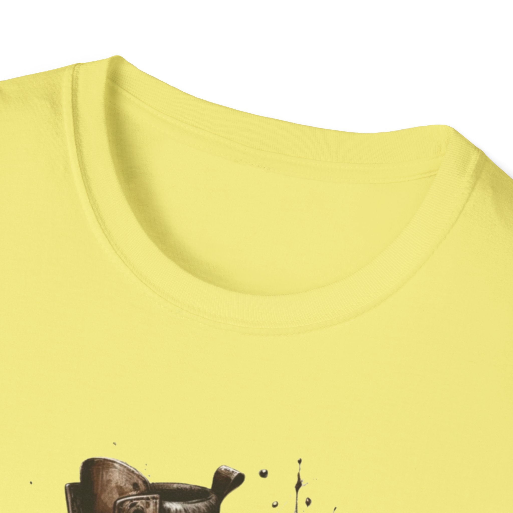Trail Boss Cotton Tee: Bear-Proof Humor, Eco-Friendly Comfort, Versatile Outdoor Wear