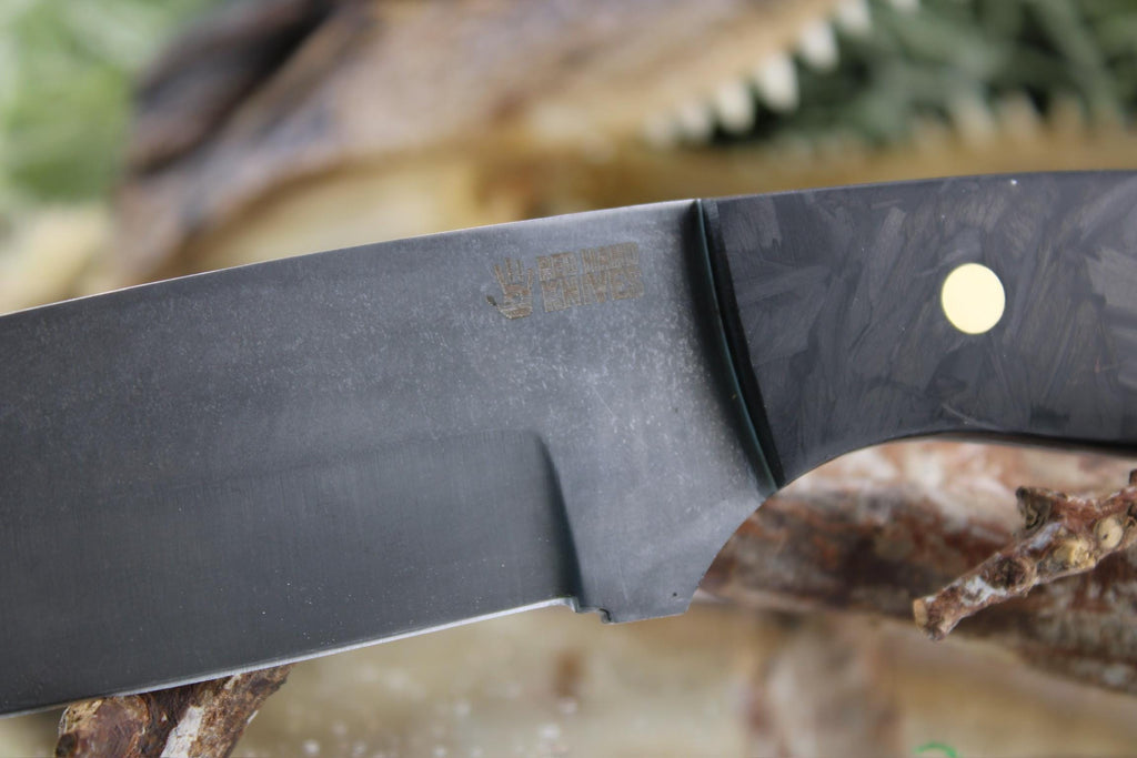 Stone Washed Trailing Point Hunter, Carbon Fiber with Glow-in-the-Dark White Liners